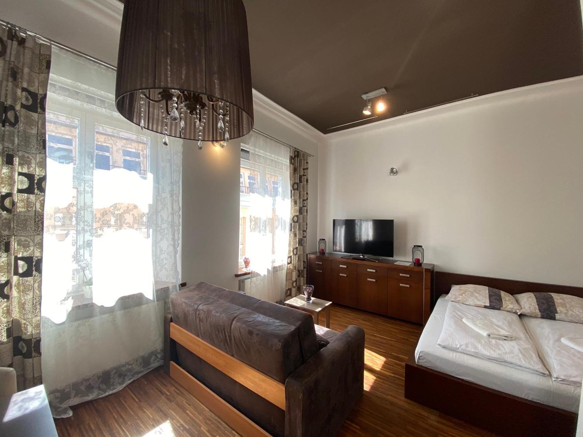 Studio Apartment