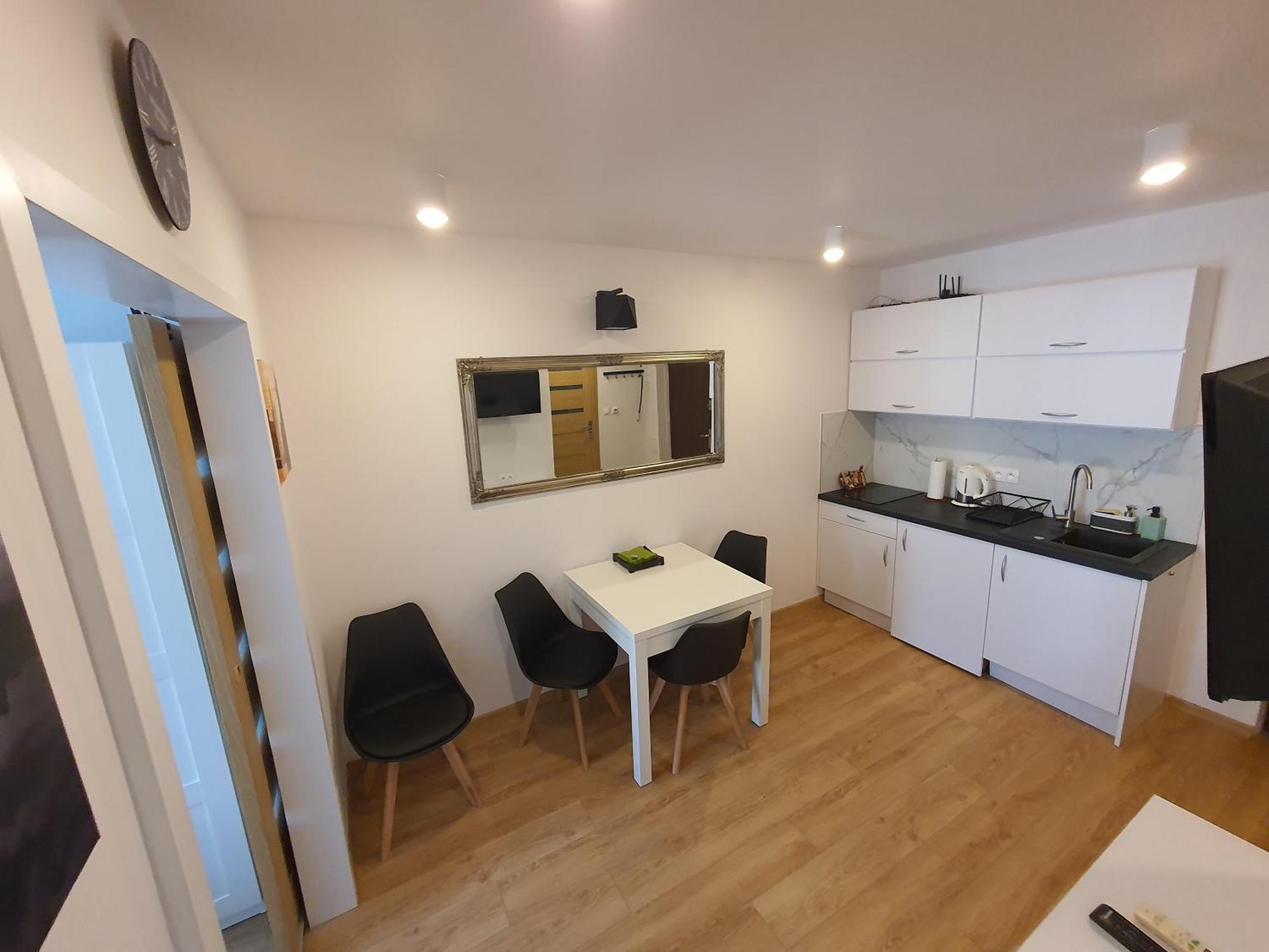 Apartment Florianska 16 or 6